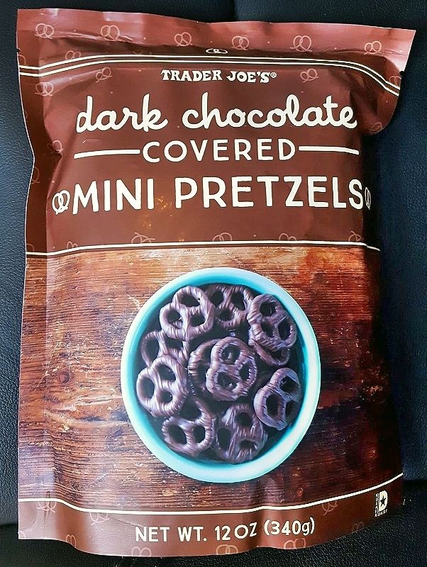 トレーダージョーズ ダークチョコレート カバード ミニ プレッツェル Trader Joe's 340g