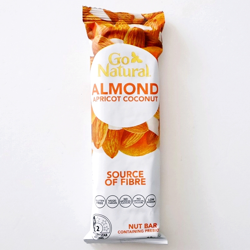 ゴーナチュラル　アーモンドアプリコットココナッツ　ソースオブファイバー　ナッツバー　Go Natural ALMOND