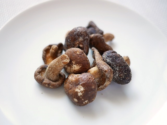 鹿窯菇事 講菇事 芥末香菇 05 わさびしいたけチップス WASABI MUSHROOM CHIPSの口コミ