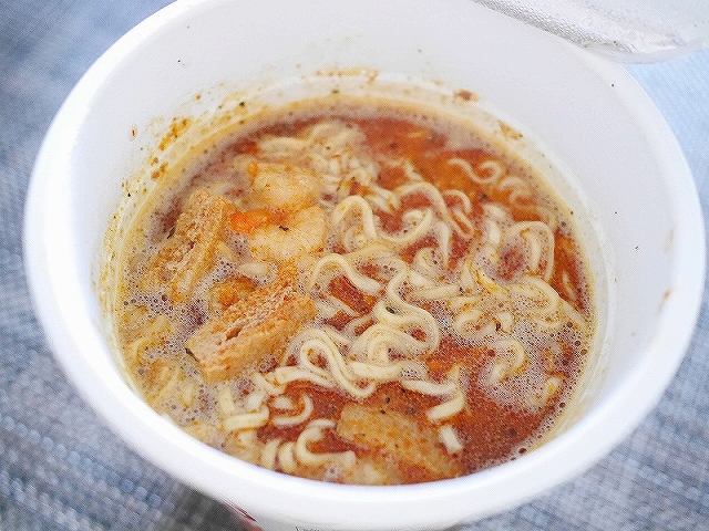 日清 カップヌードル ラクサ味 NISSIN カップ麺 LAKSAの口コミ