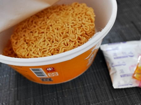 維力 大乾麺 地獄辣椒風味 カップ麺 インスタント麺の口コミ