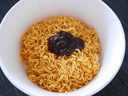 維力 大乾麺 地獄辣椒風味 カップ麺 インスタント麺の口コミ
