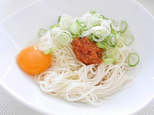味全 辣味肉醬 辣味肉醤 辛口肉そぼろ Minced-Meat With Chilli 缶詰 ルーローファン 魯肉飯の口コミ