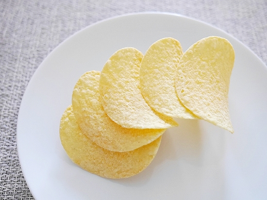 プリングルズ　ポテトチップス　カニ味　Pringles　CRAB　70gの口コミ