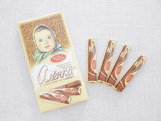 アリョンカ　ミルクフィリング入りチョコレートスティック　100g　с молочной начинкойの口コミ