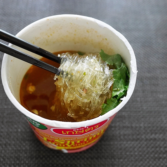 KASET インスタント春雨ヌードル トムヤムクン味 Bean Vermicelli Shrimp Tom Yumの口コミ