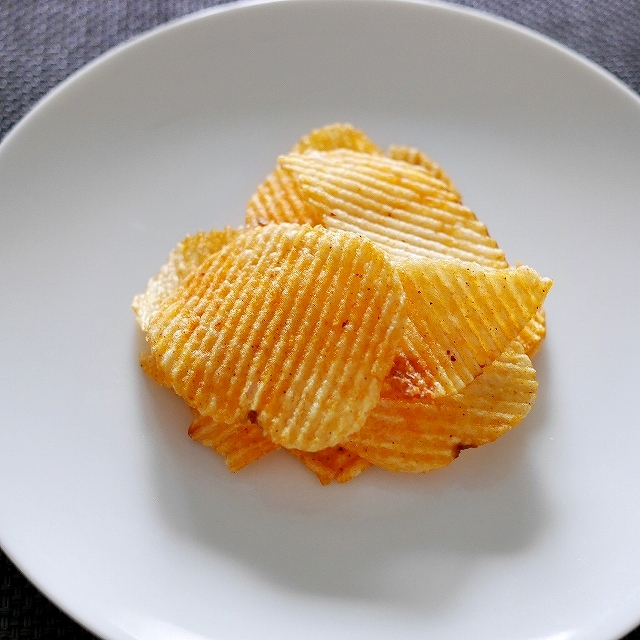 レイズ LAY'S ポテトチップス ホットチリイカ味 Hot Chili Squid Flavor 50gの口コミ