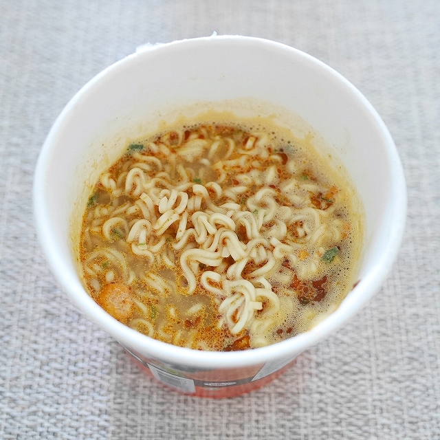 MAMA CUP LEK SHRIMP CREAMY TOM YUM　ママー　小さいカップ麺　エビクリーミートムヤムクンの口コミ