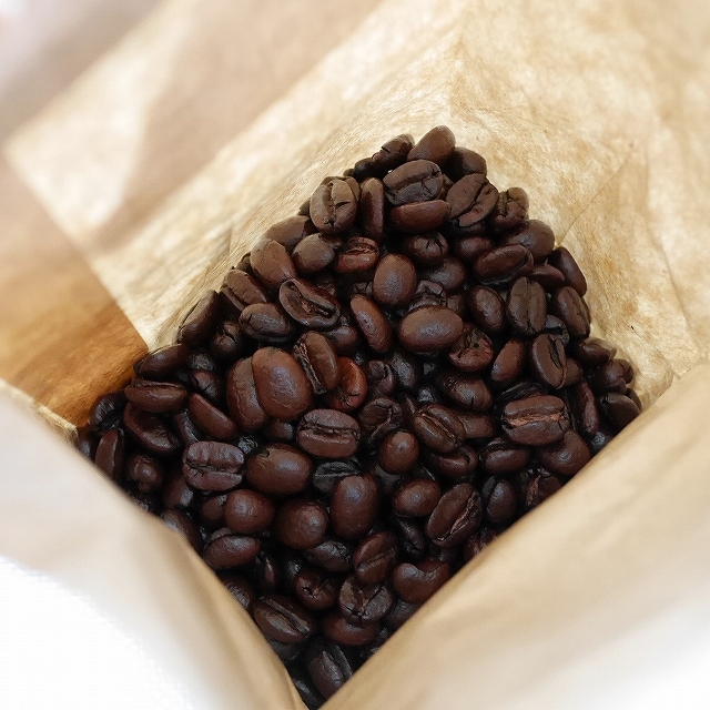 マドレーヌ島 コーヒー豆 エスプレッソ L'EXPRESS DE LA DUNE La Brulerie de Cafeの口コミ