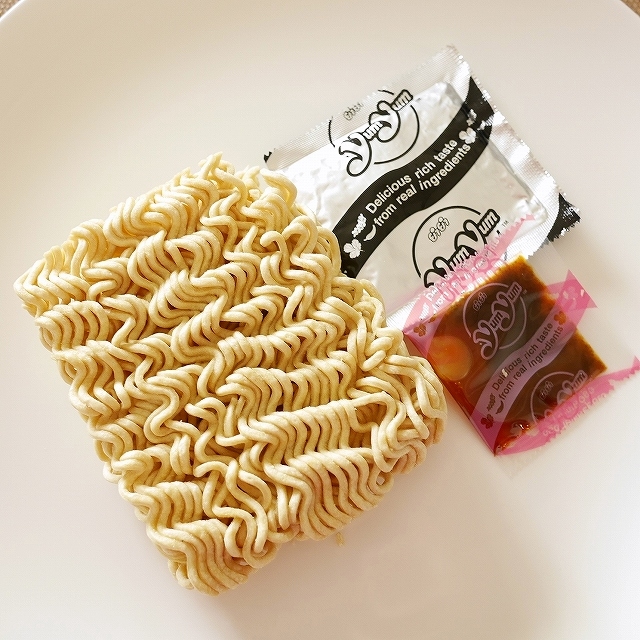 味の素　インスタントラーメン　トムヤムクン　トムヤンクン　AJINOMOTO YUM YUM TOM YUM KUNGの口コミ