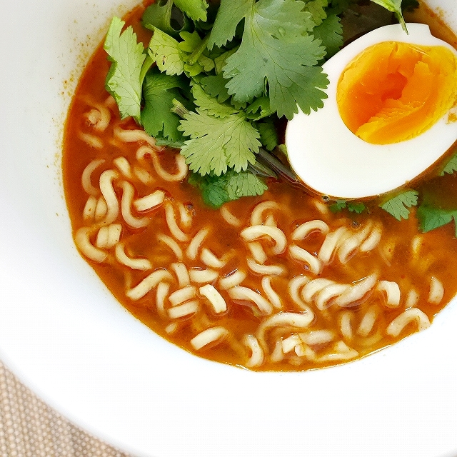 味の素　インスタントラーメン　トムヤムクン　トムヤンクン　AJINOMOTO YUM YUM TOM YUM KUNGの口コミ