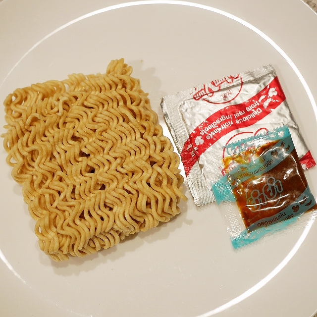 味の素　インスタントラーメン　トムヤムクンクリーミー　YUM YUM TOM YUM KUNG CREAMYの口コミ