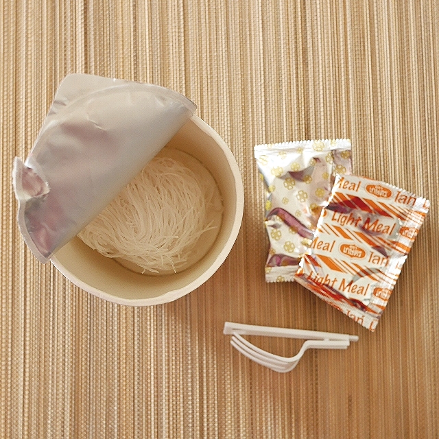 KASET Yen Ta Fo インスタント春雨 イエンタフォー Instant Vermicelli Yentafo の口コミ