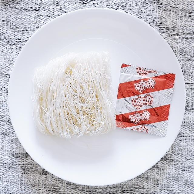 ママー　インスタントセンミー　ポーク味　米粉細麺　ビーフン　MAMA Rice Vermicelli Stew Porkの口コミ