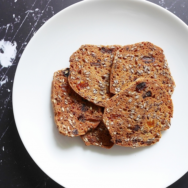 Pams Finest デーツ＆アプリコットシードクラッカー Seeded Crackers 100gの口コミ