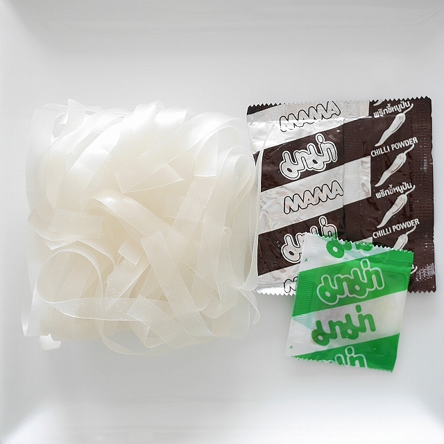 ママー　インスタント麺　センヤイ　イエンタフォー　MAMA Instant Flat Noodles Yentafoの口コミ