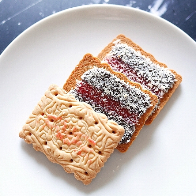 アーノッツ　アイスヴォヴォ　ラミントン　ビスケット　ARNOTT’S Iced VoVo LAMINGTONの口コミ
