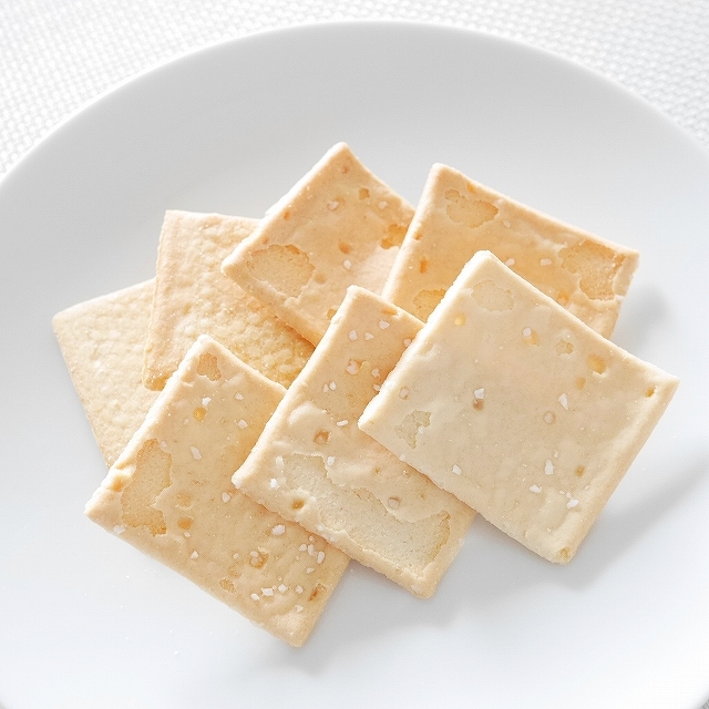 ストーンウォールキッチン　シーソルトクラッカー　STONEWALL KITCHEN Sea Salt CRACKERSの口コミ