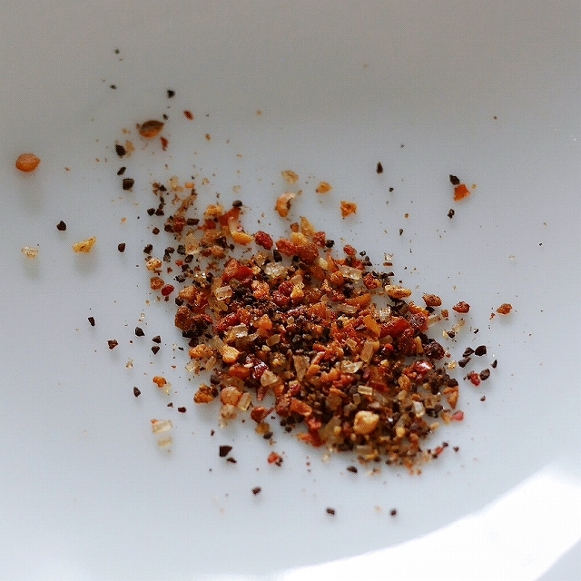 トレーダージョーズ　BBQラブ　コーヒー＆ガーリック　BBQ Rub Seasoning Coffee & Garlicの口コミ