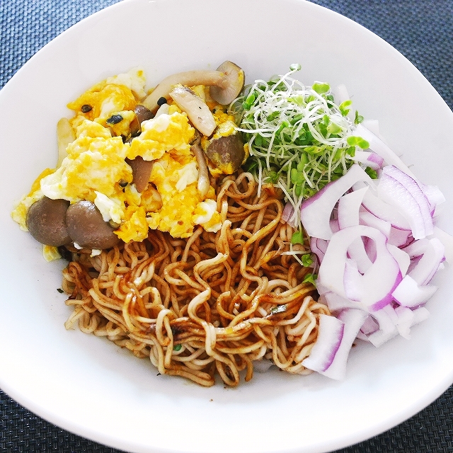 Prima KOTTU MEE　コットゥミー　ホット＆スパイシーフレーバー　インスタント麺　HOT & SPICYの口コミ