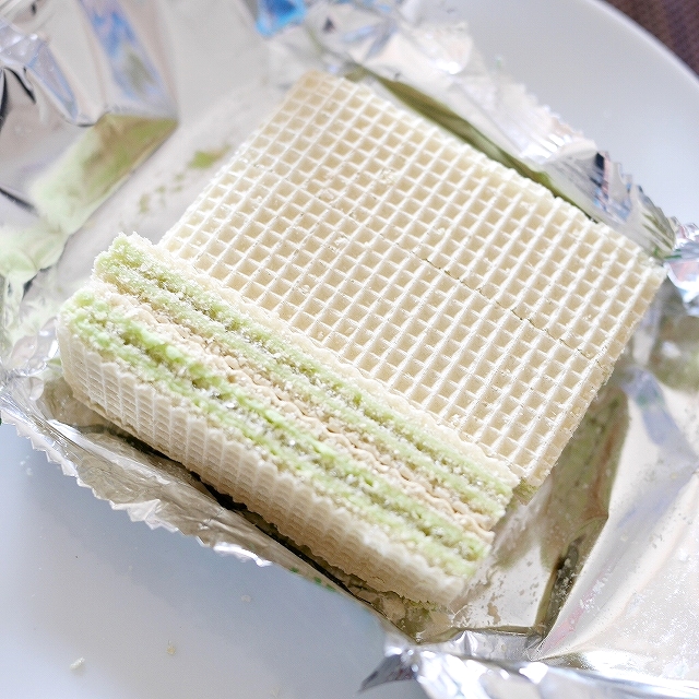 Dukes Waffy PINEAPPLE　デュークス　ワッフィー　ウエハース　パイナップル　75gの口コミ