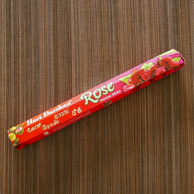 Hari Darshan Rose Incense Sticks　ハリダルシャン　ローズ　バラ　お香の口コミ
