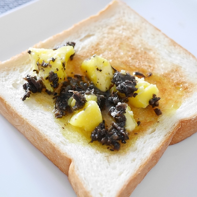 CAPASSO TARTUFI SALSA TARTUFATA　黒トリュフソース　170gの口コミ