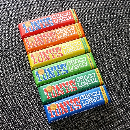 トニーズチョコロンリー　6本パック　Tony's Chocolonely Rainbow Tasting Packの口コミ