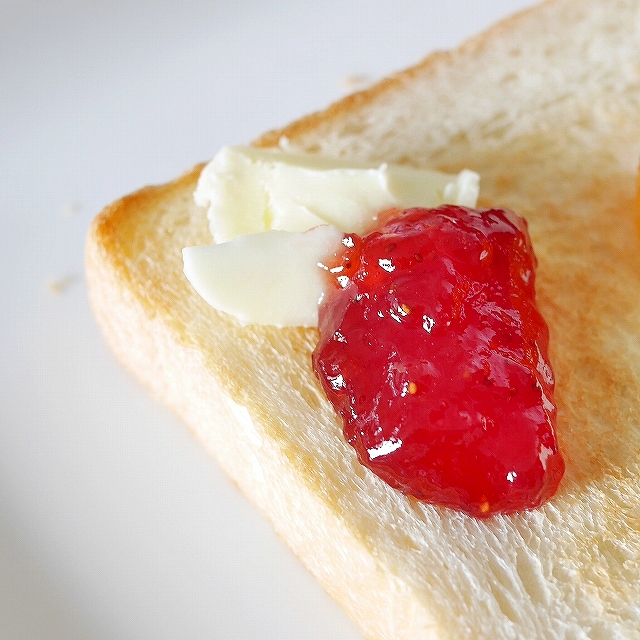 チップトリー　ストロベリージャム　Tiptree STRAWBERRY CONSERVE 340gの口コミ
