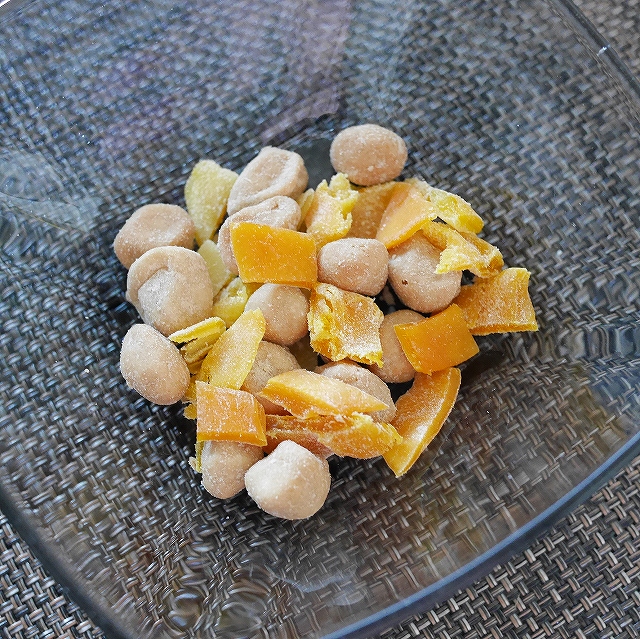ナガラヤ　クラッカーナッツ　ピーナッツ　ガーリック味　NAGARAYA CRACKER NUTS GARLICの口コミ