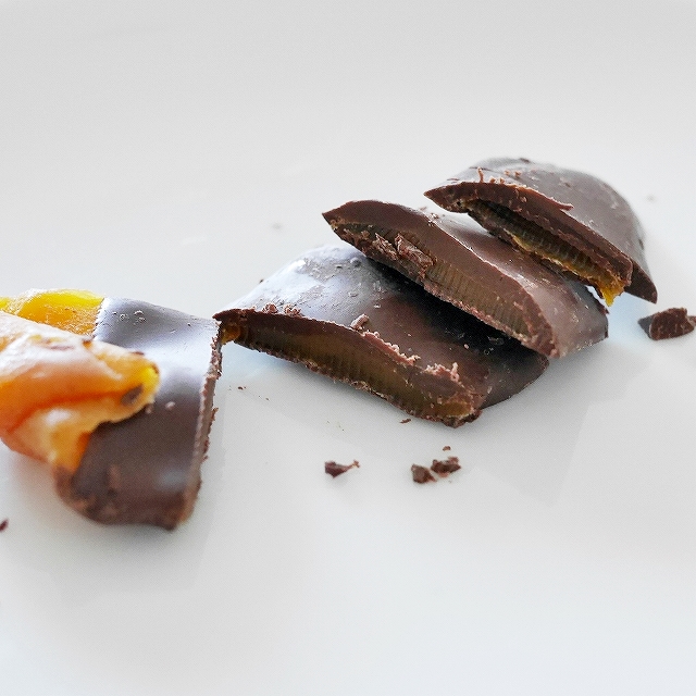 7D ドライマンゴー＋ダークチョコレート　Dried Mangoes + Dark Chocolate 80gの口コミ