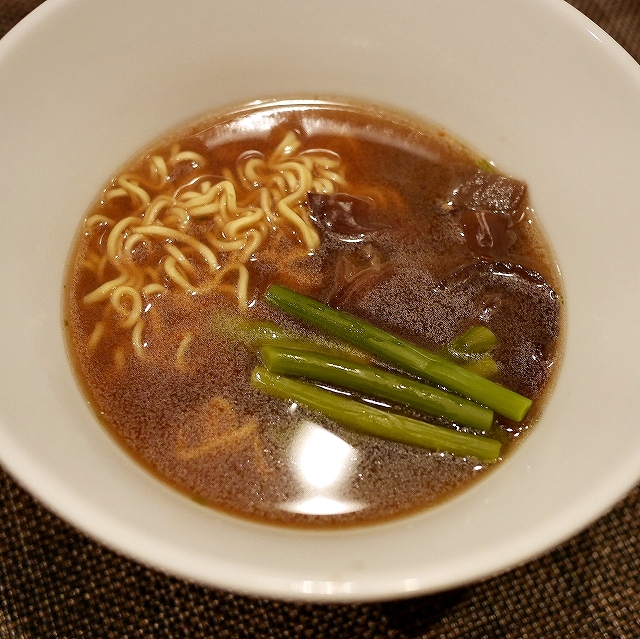 ラッキーミー　ビーフ　インスタント麺　マミヌードル　Lucky Me! Beef na Beef mamiの口コミ