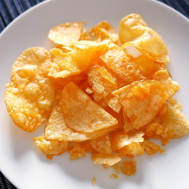レイズ　ポテトチップス　ベーコン味　Lay's Бекон 70gの口コミ