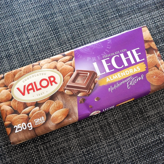 バロール　アーモンド入りミルクチョコレート　レチェ　VALOR LECHE ALMENDRASの口コミ