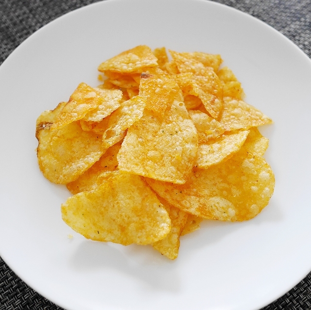 レイズ　ポテトチップス　カンペシーナス　農民味　Lay's Campesinasの口コミ