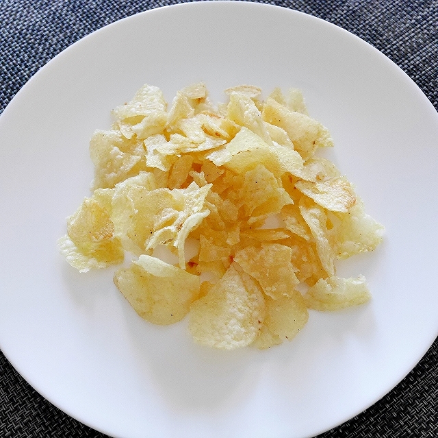 スナックマニアック　ポテトチップス　トリュフ味　Snack Maniac! TRUFAの口コミ