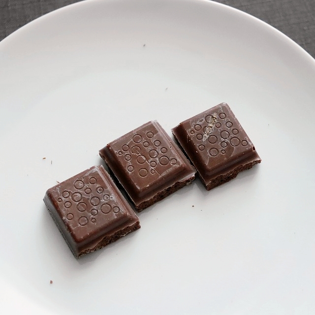 ラハット　アルマトイ　エアインチョコ　多孔質スペシャルチョコレート　80g　РАХАТ ALMATYの口コミ