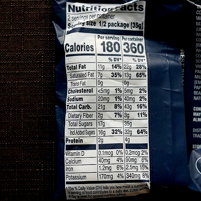 トレーダージョーズ　コーヒーラバーズ　エスプレッソビーンズチョコレート　COFFEE LOVER'Sの口コミ