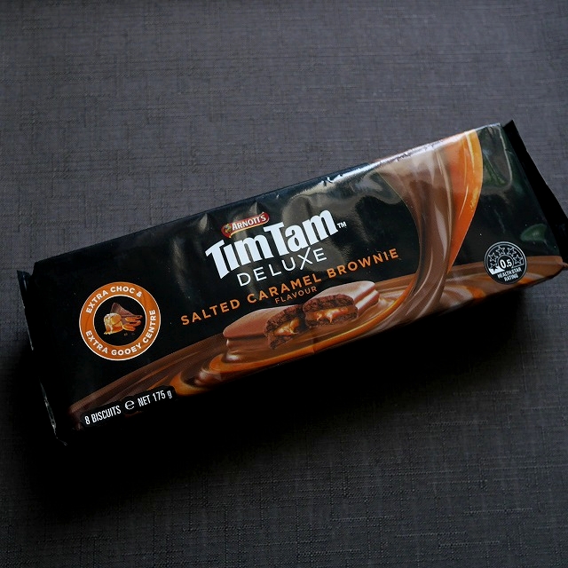 アーノッツ　ティムタム　デラックス　ソルテッドキャラメルブラウニー　ARNOTT'S Tim Tamの口コミ