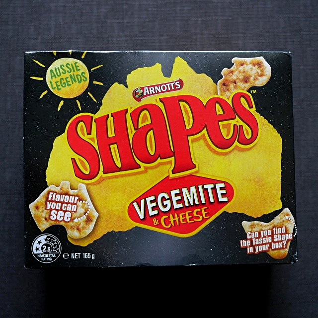 アーノッツ　シェイプス　ベジマイト＆チーズ　スナック　ARNOTT'S Shapes VEGEMITE & CHEESEの口コミ