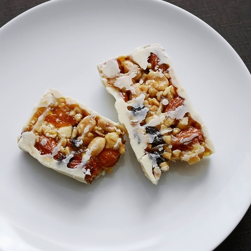 ゴーナチュラル　ヨーグルトフルーツ＆ナッツ　ナッツバー　Go Natural YOGHURT FRUIT & NUTの口コミ