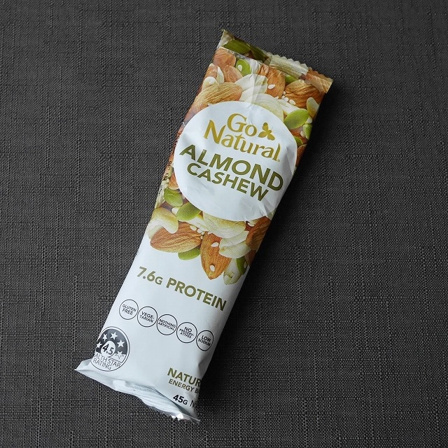 ゴーナチュラル　アーモンドカシュー　7.6gプロテイン　ナッツバー　Go Natural ALMOND CASHEWの口コミ